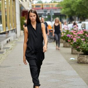 AZIZI Overall-Azizi Concept Store Bleibtreustr. 50 10623 Berlin