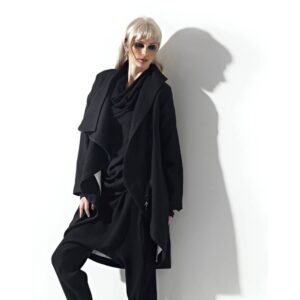 jacket-Azizi Bleibtreustr. 50 10623 Berlin